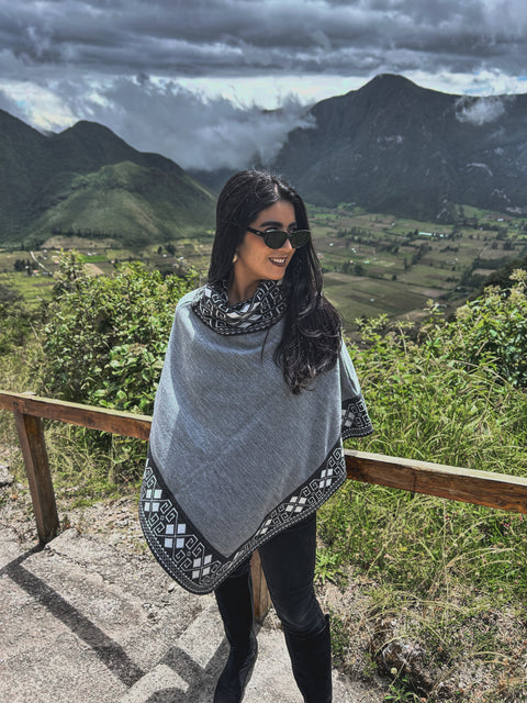 Poncho Niebla de Pármo