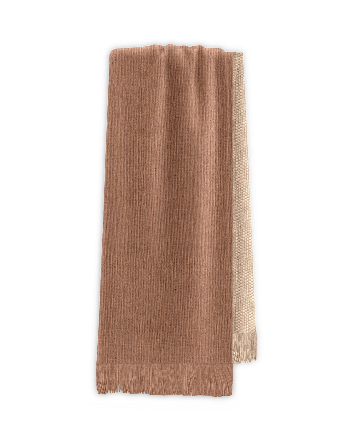 Chal de alpaca doble cara Cacao colgado, con un lado marrón cacao y el otro beige natural