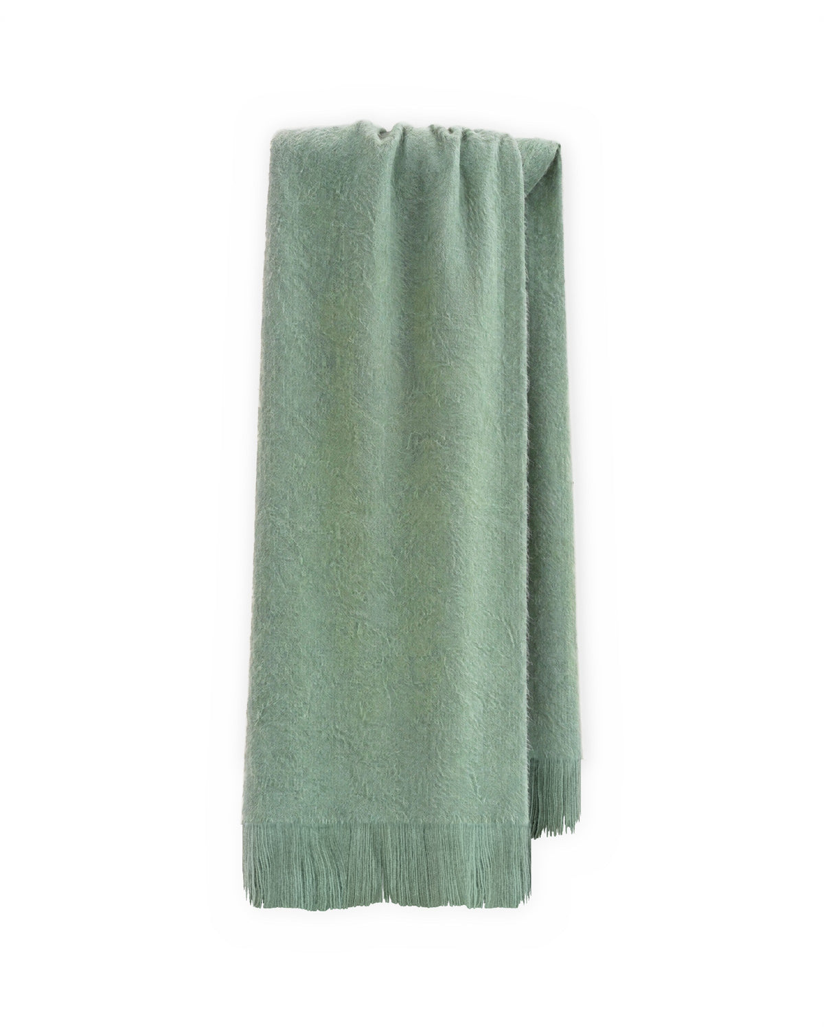 Chal de alpaca Menta Fresca colgado