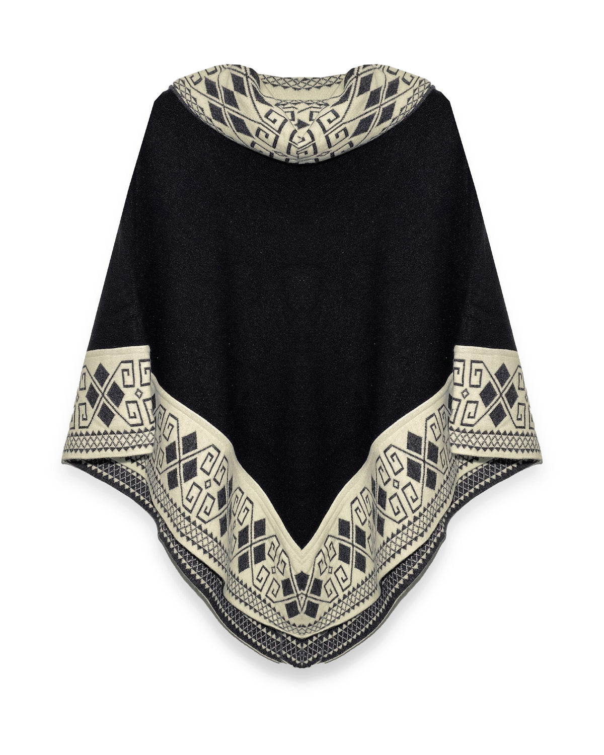 Poncho Lluvia Nocturna negro con borde crema de grecas y rombos, visto de frente sobre fondo blanco